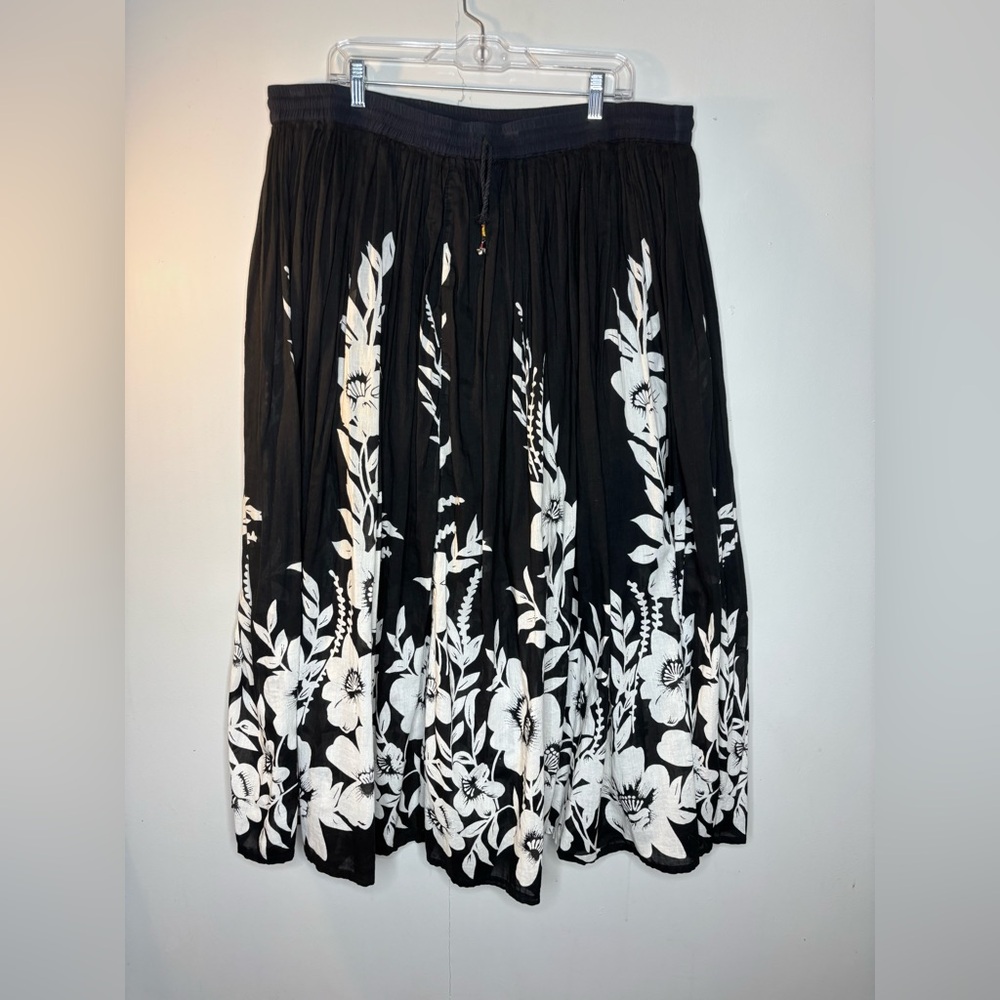 Take Two women’s Floral Black and White cotton lined drawstring skirt size 2X
